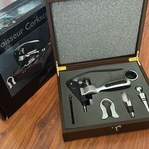 NEW connoisseur corkscrew deluxe wine opener set gift for wine lovers champagne